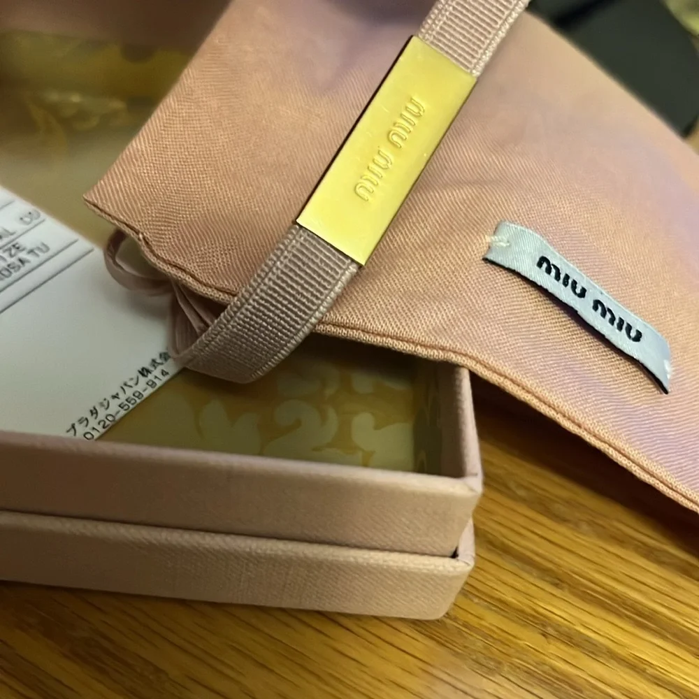 Miu Miu Red Bracelet with Heart Charm - Picture 7 of 7